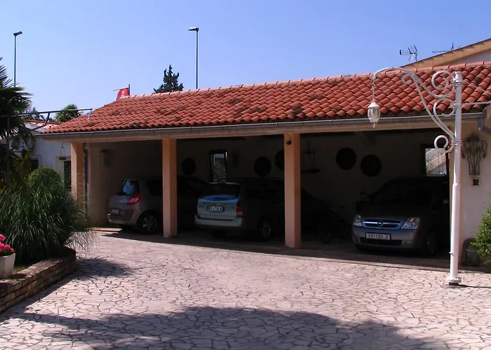 Nela Poreč