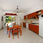 Nela